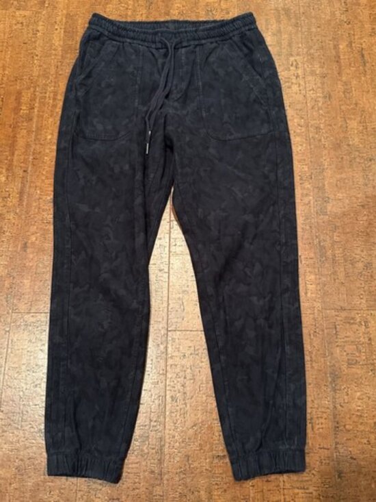 Athleta Pants - Athleta Women’s 8 Blue Printed Farallon Stratum Camo Jogger